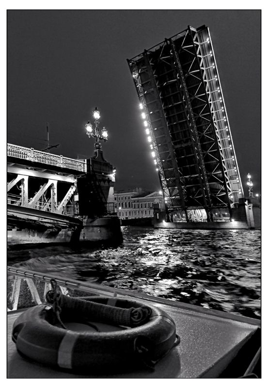 Заметки туриста. Мост развели!photo preview