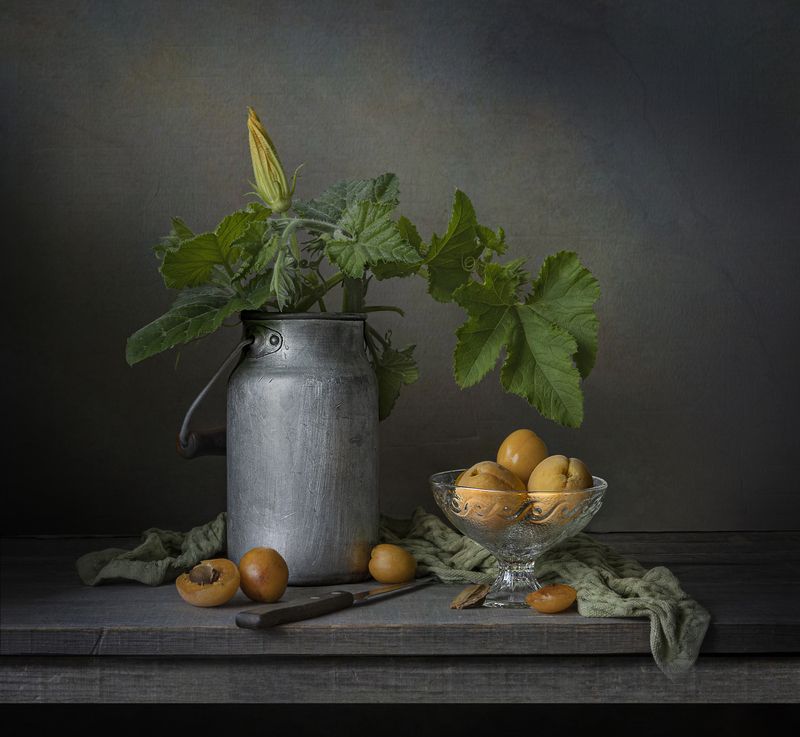 Натюрморт с ягодамиphoto preview