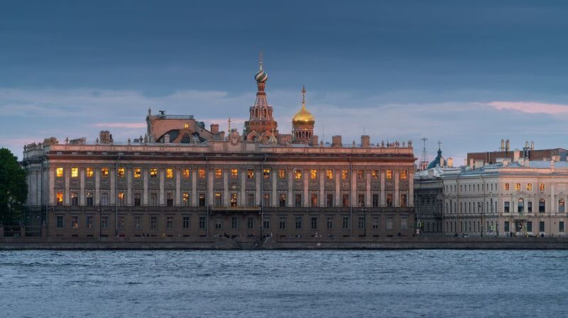 Закат в окнахphoto preview