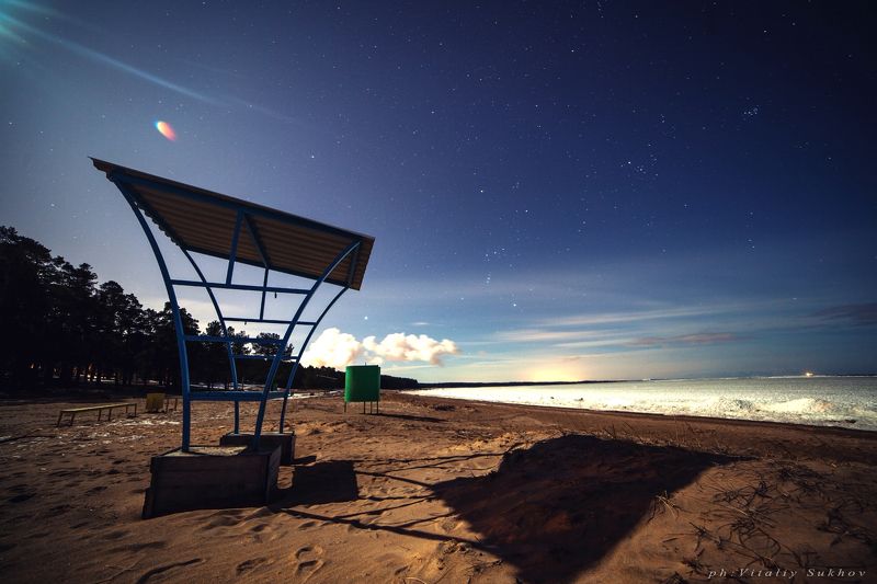 Lunar night фото превью