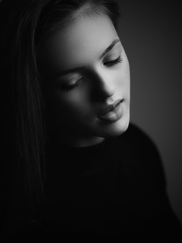 black\'white, portrait,girl \'\'\'photo preview