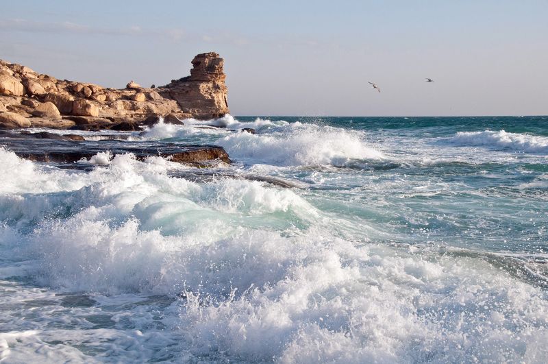 Казахстан. Каспий. море. В синем море волны хлещут ...photo preview