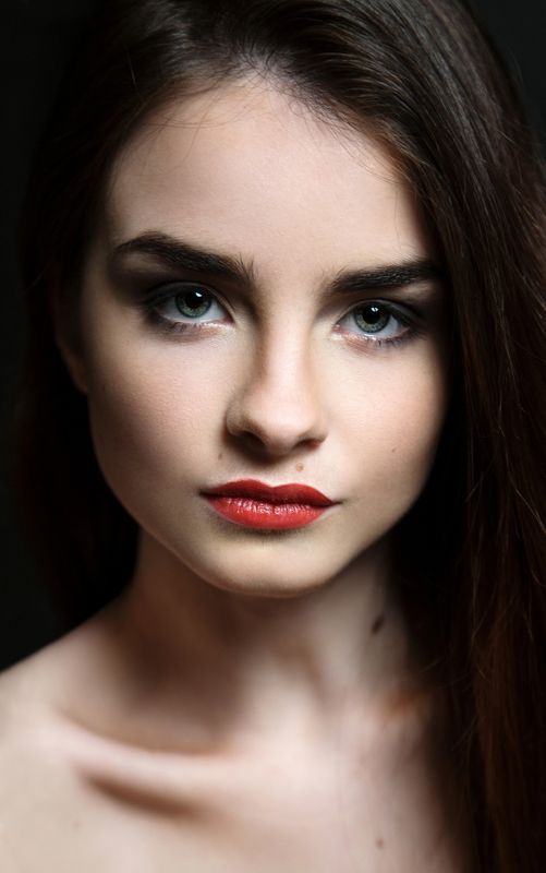 девушка, портрет, глаза, взгляд Юлияphoto preview