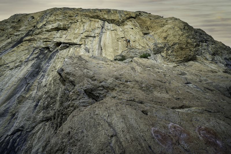 Россия, Крым, Севастополь, Форос, Форосский кант, скалолаз,  Скало-ласковая) фото превью