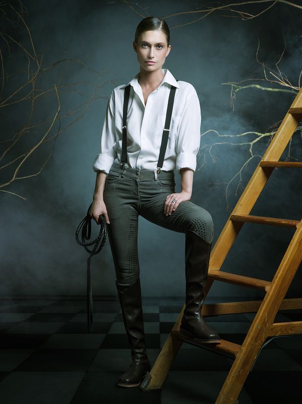 Obey the QUEENphoto preview