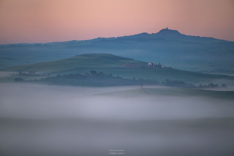 италия, тоскана, кипарисы, пейзаж, утро, туман Тосканские туманыphoto preview