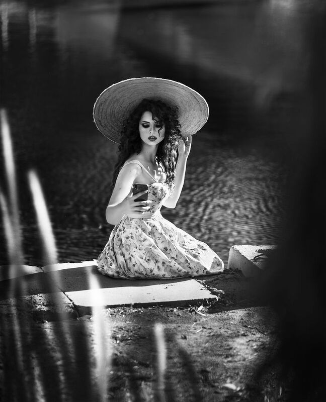 портрет, черное-белое, девушка, шляпка,  локация, лето, вода ***photo preview