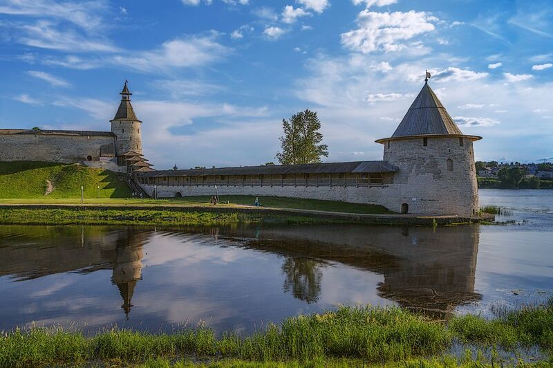 лето, небо, река, кром Псковский Кром...photo preview