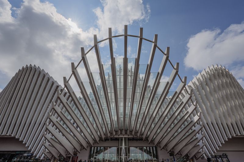 Crown of Transitphoto preview