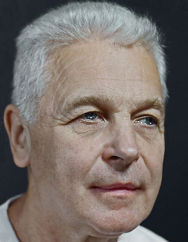 Муж подругиphoto preview