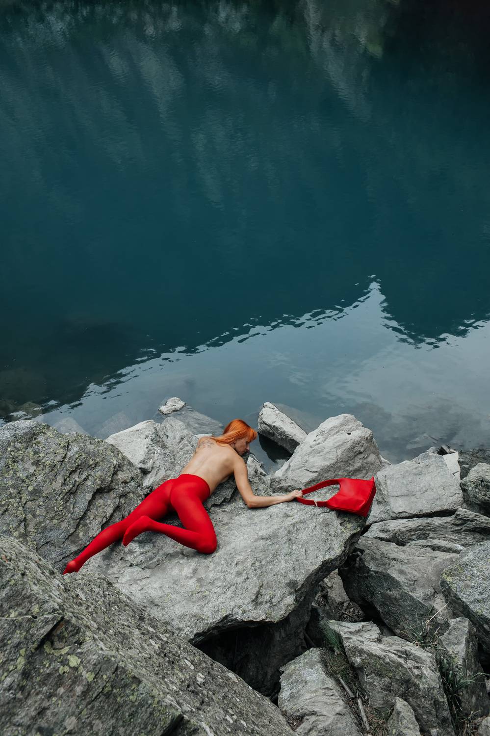 Красный. Автор: Дмитрий Арабаджи , Дмитрий Арабаджи