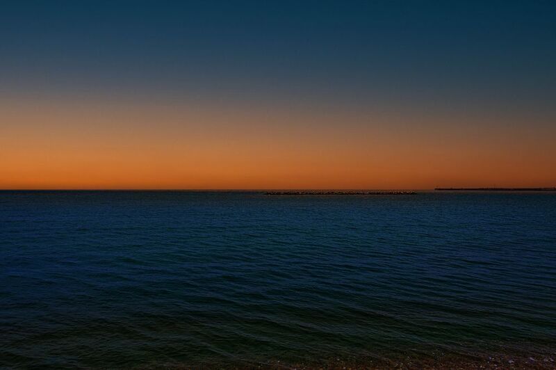 Вечерний минимализмphoto preview