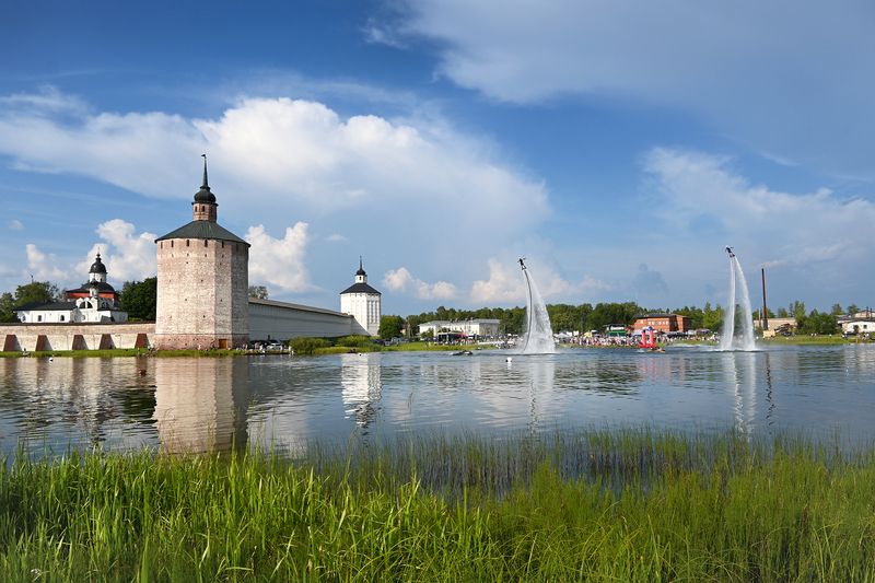 Флайбордшоу у монастырских стенphoto preview