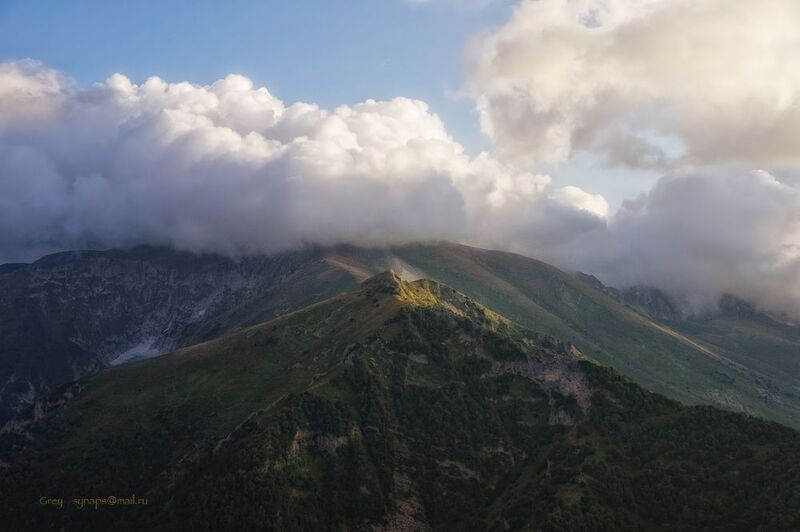 горы лагонаки нагой чук цица Непогода идёт...photo preview