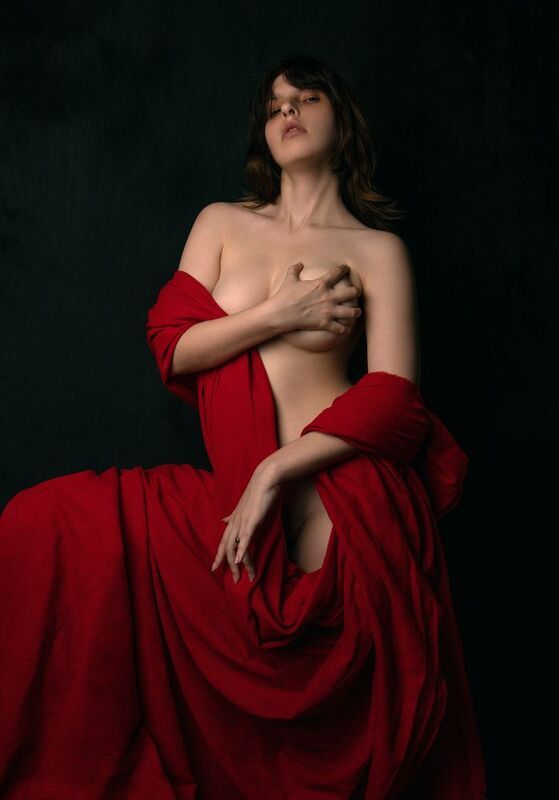 Red фото превью