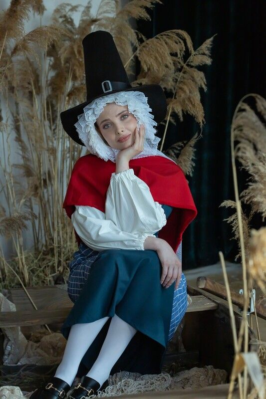 девушка, валлийский костюм, жанровая фотография, лодка, причал, сухая трава Портрет валлийской девушки фото превью