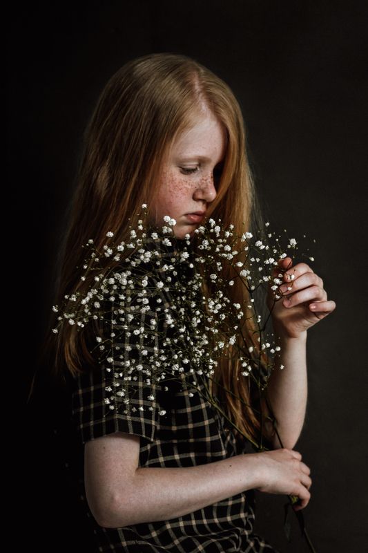 детский портрет, портрет, девочка, цветы, девочка с цветами Маргоphoto preview