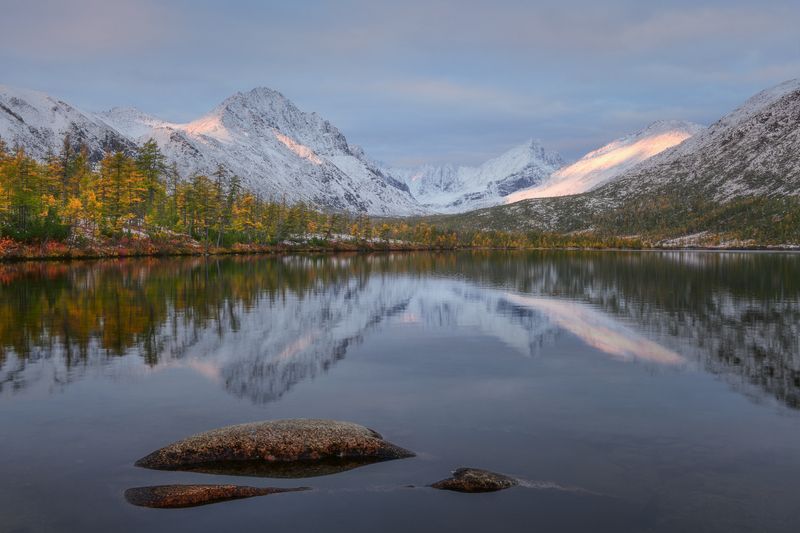 озеро Джека Лондона Тихое утро сурового края...photo preview