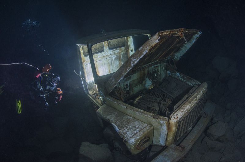 под водой, подводный мир, дайвинг Глубоководный космосphoto preview