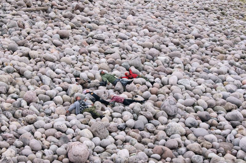 Галька, Лилипуты, Пляж, Териберка Лилипуты на пляжеphoto preview