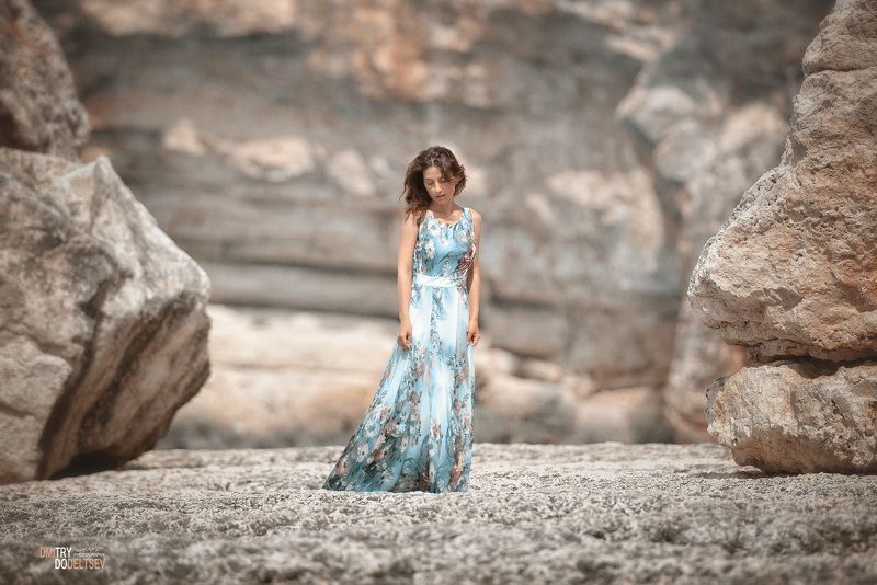 скалы, камни, девушка, портрет, Майорка, Испания Прогулки в скалахphoto preview