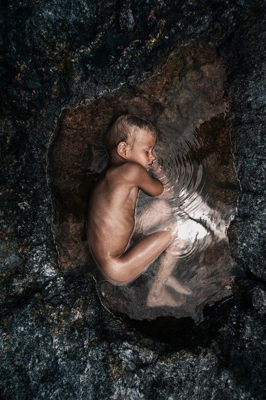 ребенок, мать, земля, вода, камень, скала Мать Земляphoto preview