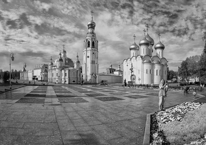 Вологда, архитектура, город, собор, колокольня, Россия Летним утром в Вологдеphoto preview