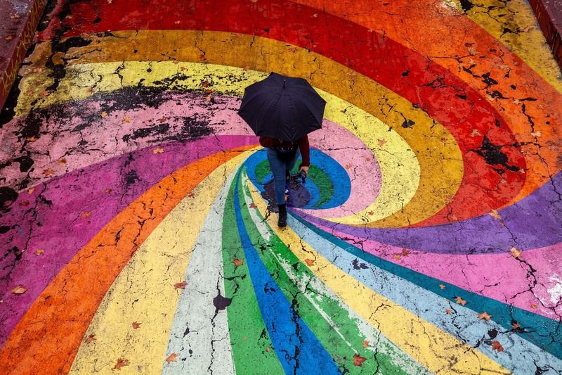 streetphotography, street, fotografía callejera, bastian cifuentes araya, periodista furioso, streetphoto, street photo, street photography, lluvia, colors, colores, rain COLORES BAJO LA LLUVIAphoto preview