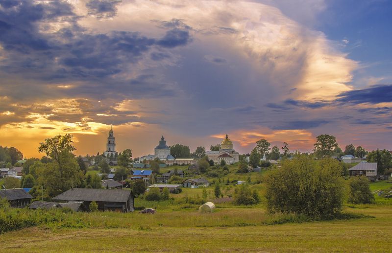 Великорецкое, село, закат, Кировская область Великорецкий градphoto preview