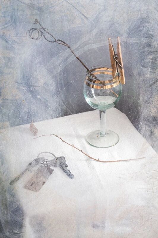 натюрморт, стекло, пыль, бокал Натюрморт с бокаломphoto preview