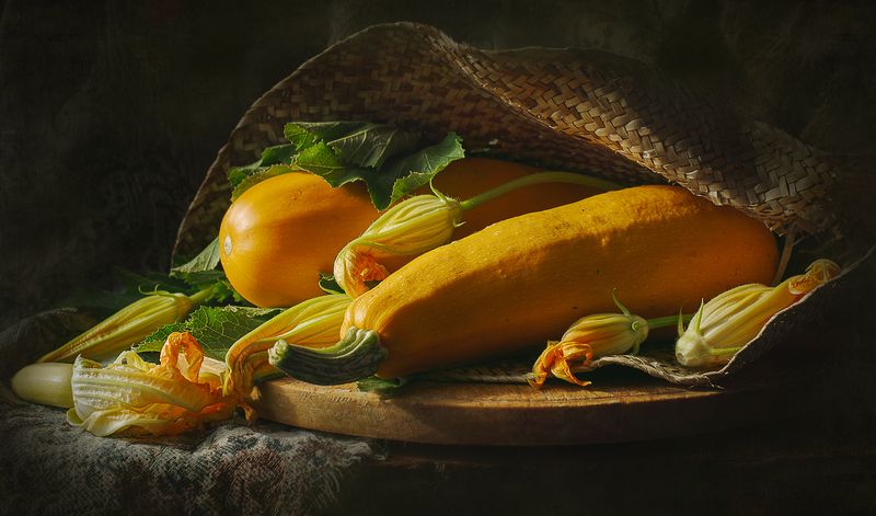 Кабачки цветутphoto preview