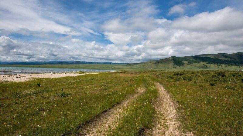 монголия, горы, лето, озеро, песок, дорога Дорога в пескахphoto preview