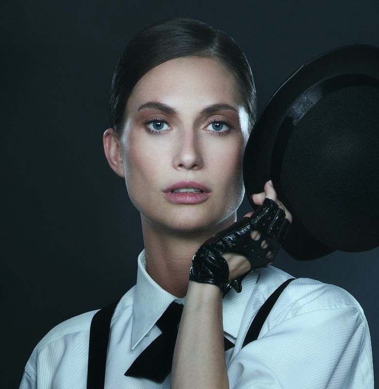 Obey the QUEENphoto preview