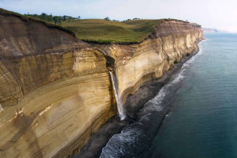 кунашир, сахалин, сахалинская область, курилы, курильские острова, клиф, kuril islands, far east, дальний восток, kunashir, головнинский клиф Головнинский клиф, Кунаширphoto preview