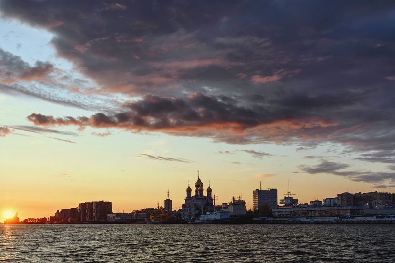 город, архангельск, река, северная, двина, церковь, собор, набережная, закат, небо, облака Закатное небо над Архангельскомphoto preview