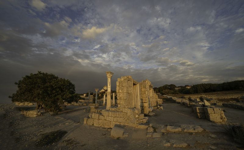 Херсонес Таврический, Севастополь, Свято-Владимирский собор, Россия, Крым На закате в Херсонесе Таврическом фото превью