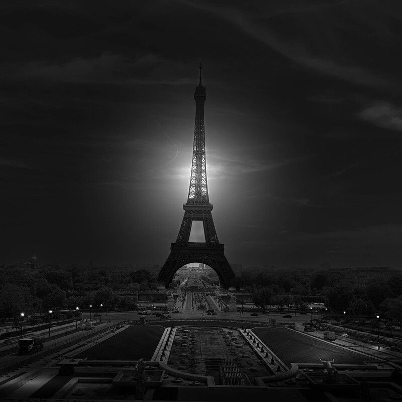 Photography, Black & White La Dama Iluminadaphoto preview