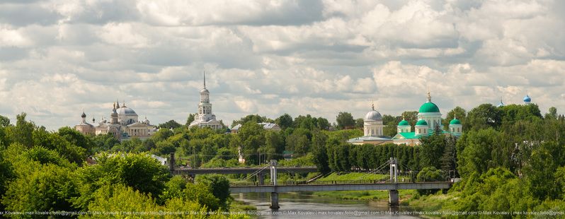 russia, torzhok, tver region, building, cathedral, church, monastery, summer, temple, бориса и глеба в торжке собор, борисоглебский монастырь в торжке, борисоглебский собор в торжке, входа господня в иерусалим в торжке, входоиерусалимская церковь в торжке Торжок. Плотная застройкаphoto preview