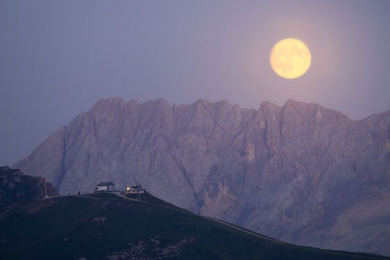 Marmoladaphoto preview