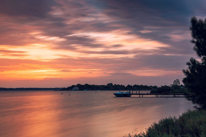 sunrise seascape colors long exposure Sunrise at Les Cabanes de Sigeanphoto preview