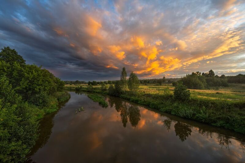 вечер,закат,река,небо,свет,облака,отражение вечерняя фантасмогорияphoto preview