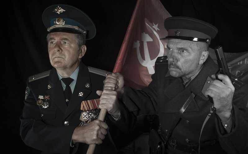 Алексей в своей форме офицера фото превью