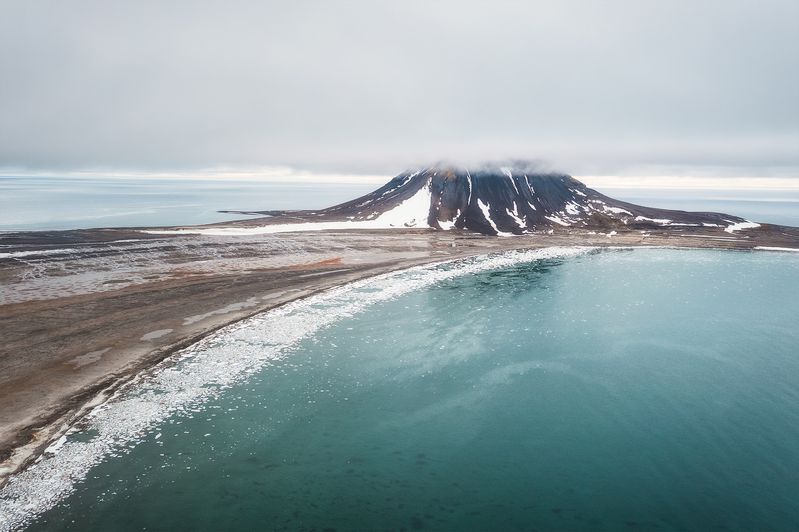 Остров Беллphoto preview