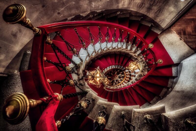 A Twist of Glamourphoto preview