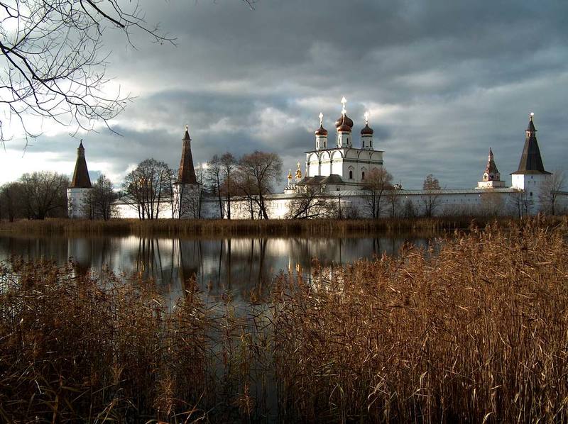 пейзаж, иосифо волоцкий монаятырь, московская область, тучи, лед, вода, камыш Ноябрьским утромphoto preview
