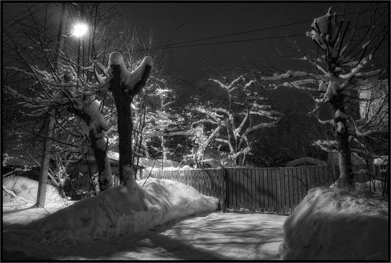 Свет фонаряphoto preview