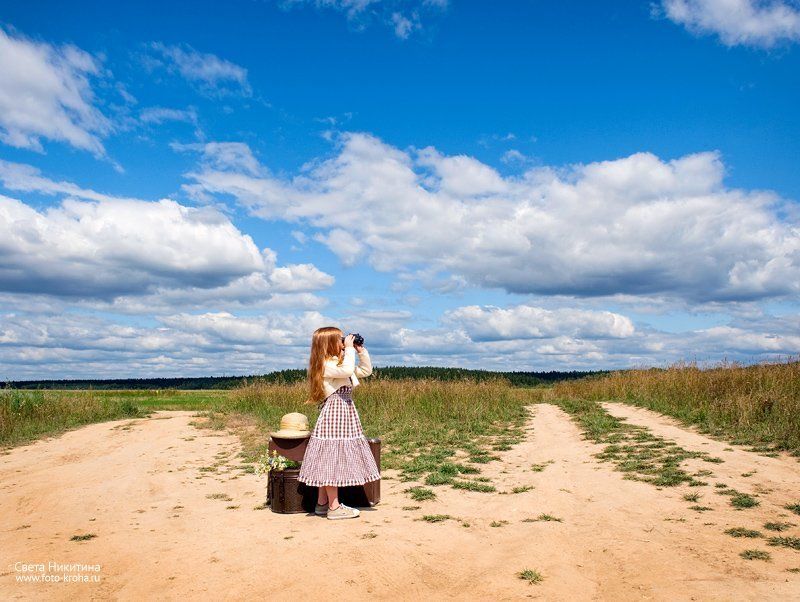 girl, child, traveller В путьphoto preview