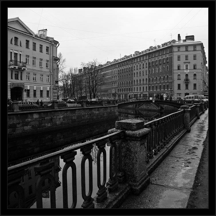 Простая питерская зарисовка. Автор: Kirill Shapovalov петербург, центр, канал грибоедова, чб, Kirill Shapovalov