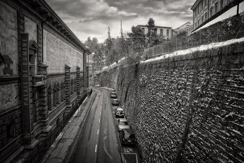 швейцария, лозанна, город, улица, стена, здание, дом, дворец, дорога, автомобиль, зима, архитектура, dyadyavasya Городской каньонphoto preview