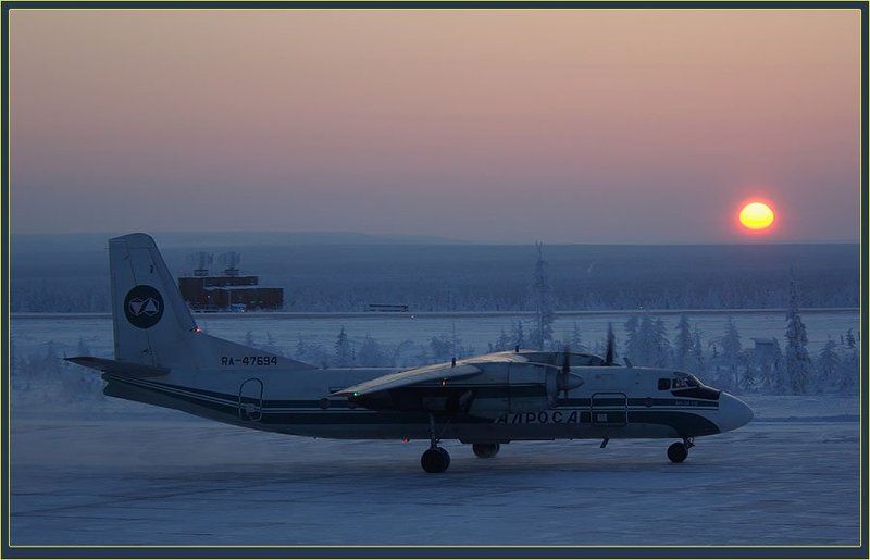 самолёт,вечер,аэродром,север,зима Вечерний рейсphoto preview